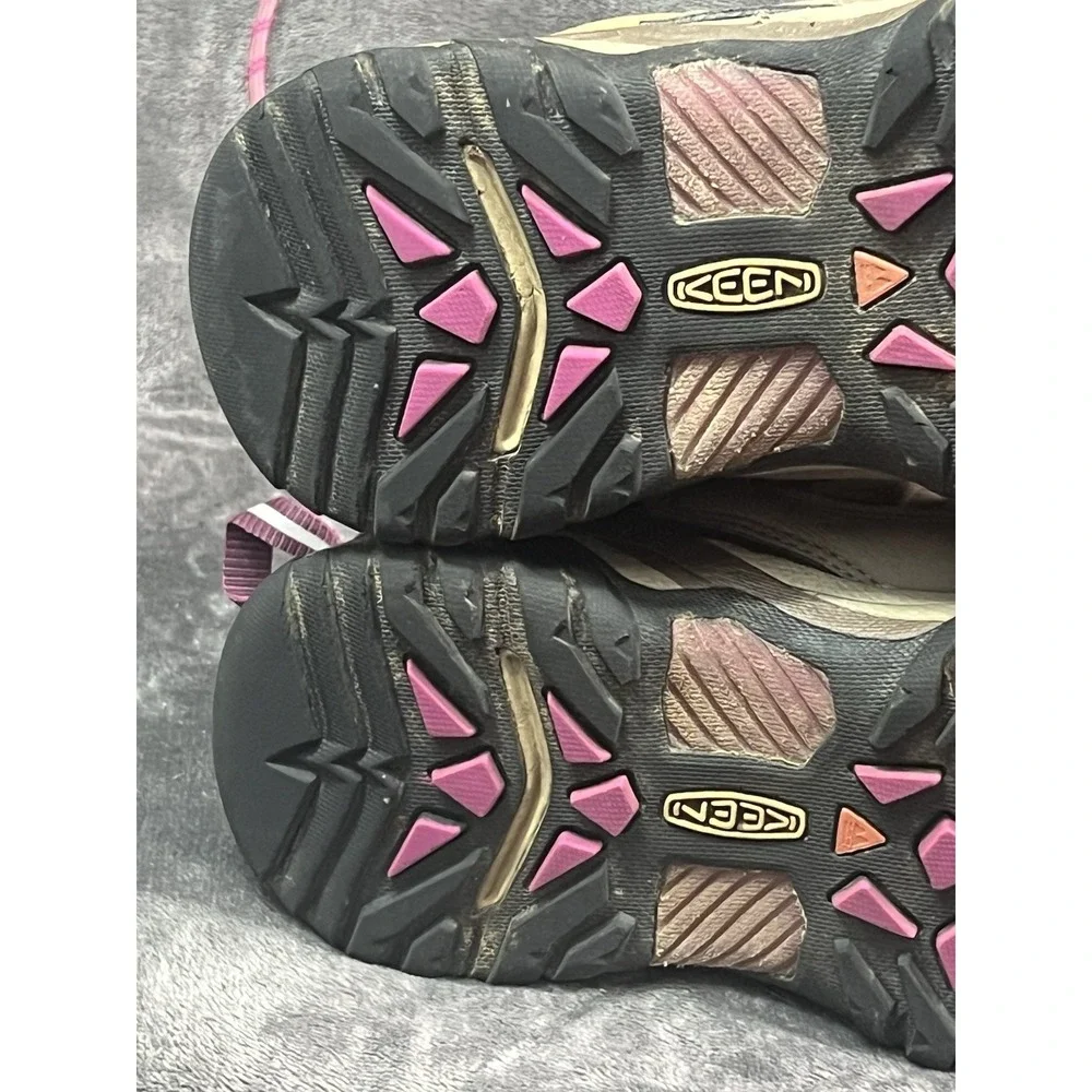 Keen Women Boots Targhee III Mid Waterproof Hiking  Weiss/Boysenberry  Sz 6 Gorp